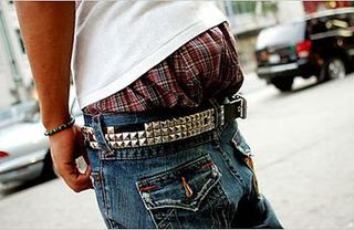 Sagging_pants_xlarge