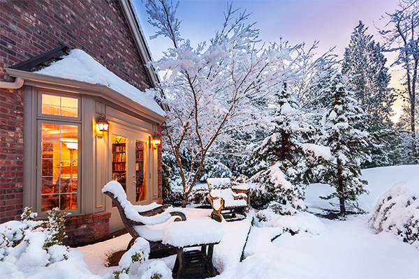 Why You Should Buy A House In the Winter